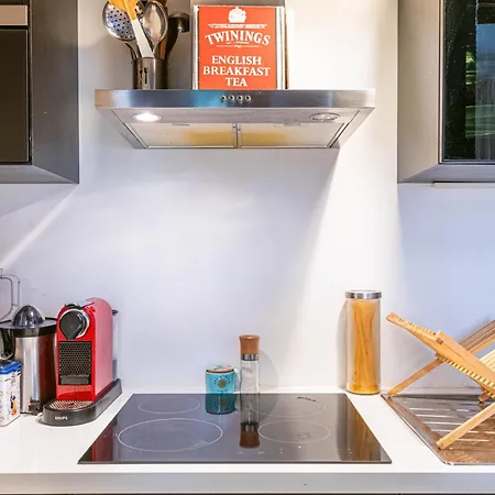 Doucelia Chic - Au Pied De La Tour Eiffel - Avenue De Suffren- Cadre Exceptionnel - 1 Chambre Apartment *