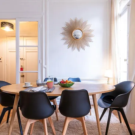 Doucelia Chic - Au Pied De La Tour Eiffel - Avenue De Suffren- Cadre Exceptionnel - 1 Chambre Apartamento París